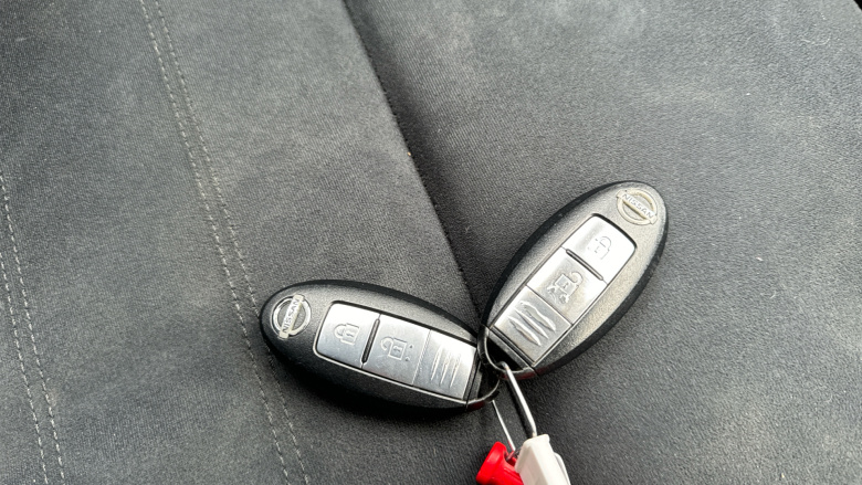 Nissan Juke 1.2 DiG-T N-Connecta 5dr Petrol Hatchback